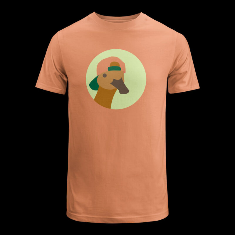 Pink shirt with portrait of a brown duck